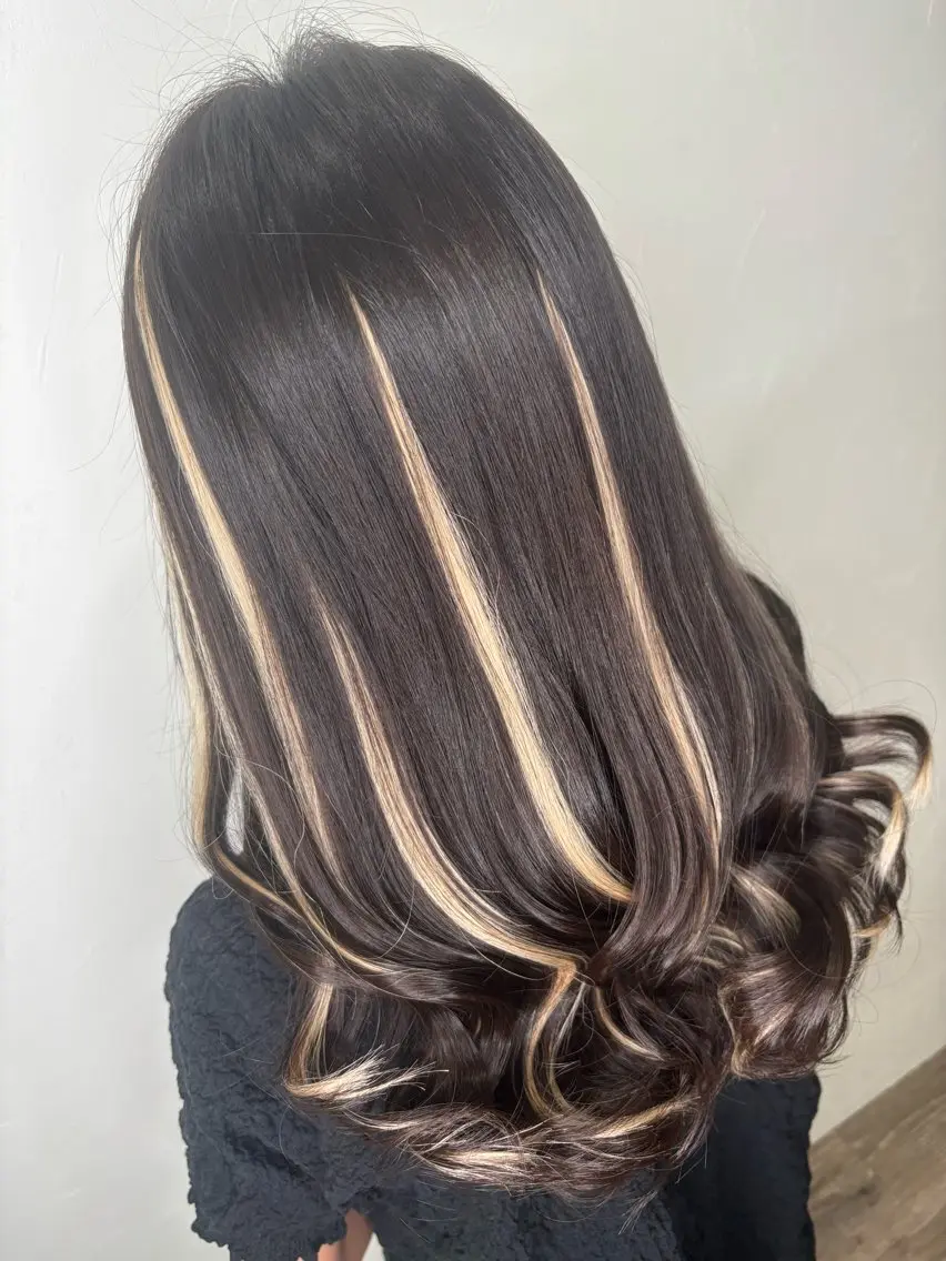 セミロング シールエクステ エクステ 横路 めぐみのヘアスタイル