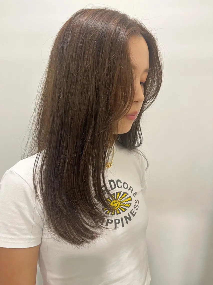 ロング 吉田 夏菜のヘアスタイル