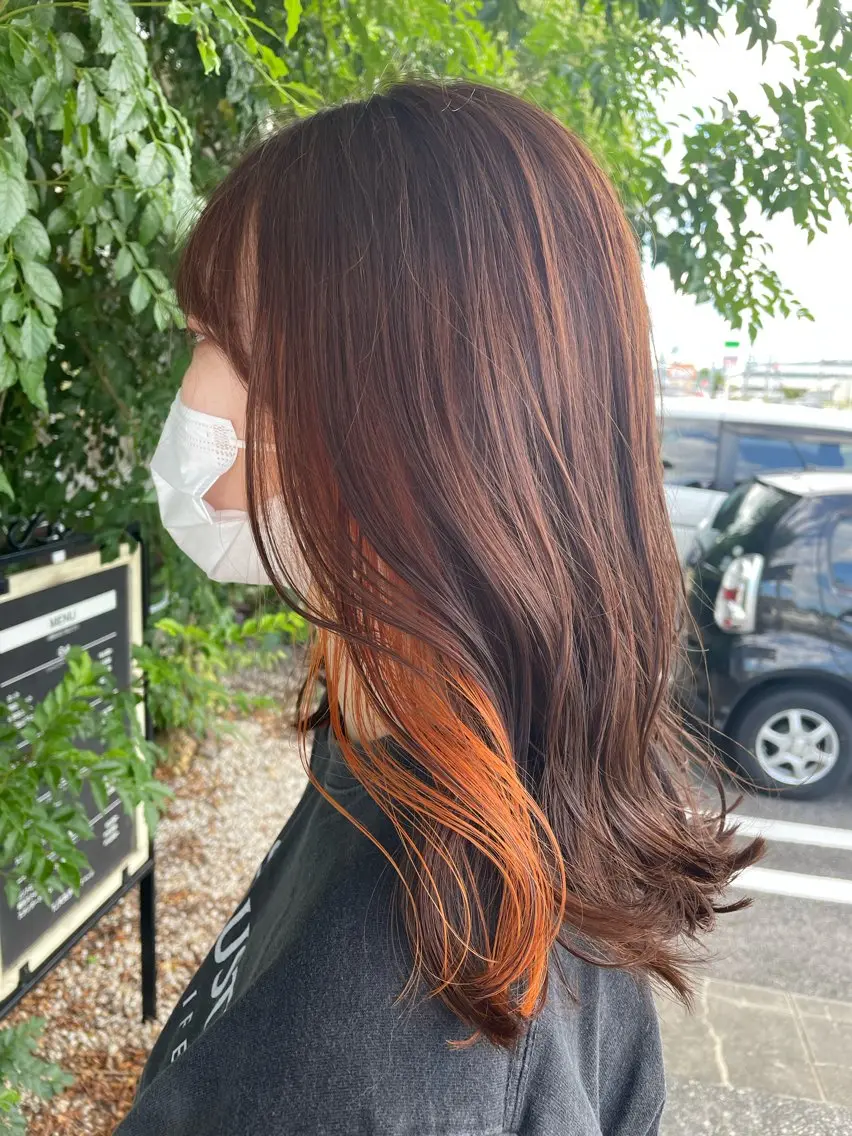 ロング 栗田 桃のヘアスタイル