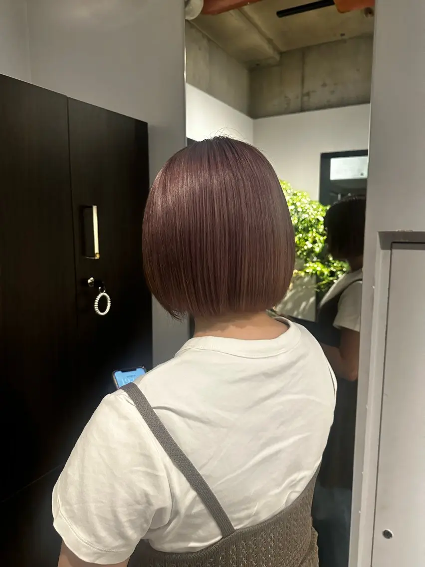 ミディアム カラー 西 美羽のヘアスタイル
