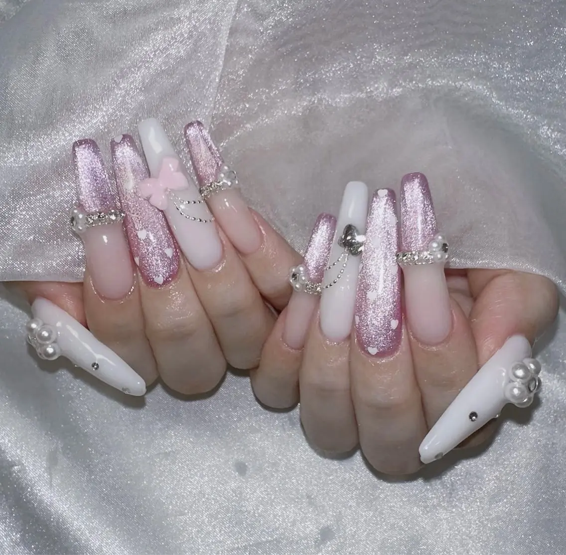 ネイル グラデーション キラキラネイル ワンカラーネイル 冬ネイル Jenn Nail Salonのネイルデザイン