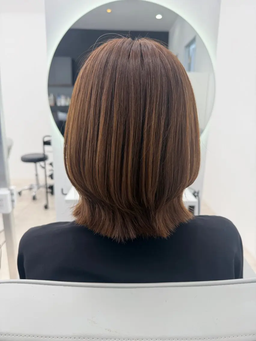 ミディアム カット 結城 虹心のヘアスタイル