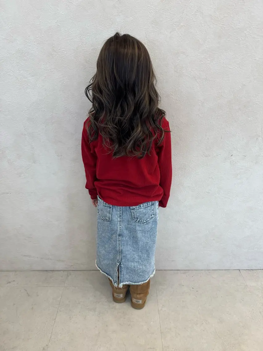 セミロング カラー キッズ AKI 🐉のヘアスタイル