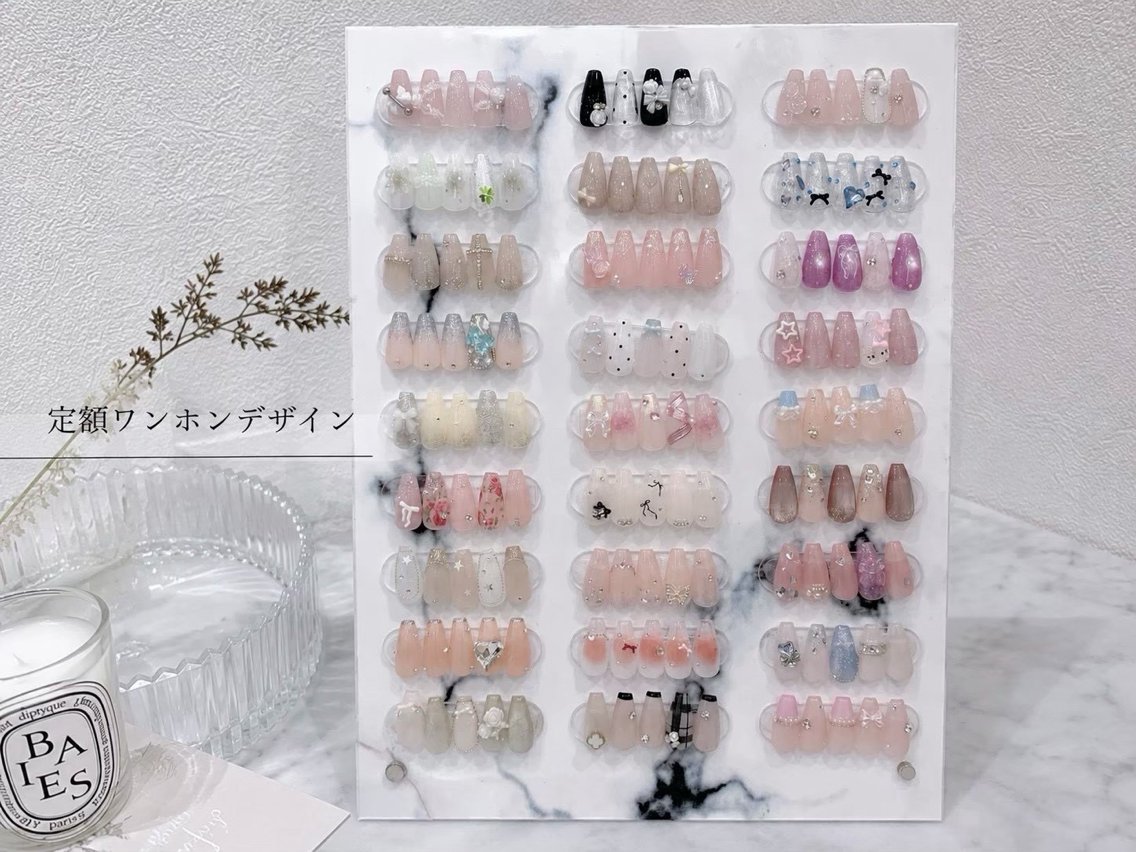 ネイル ハンドネイル M2 BEAUTY Rionのネイルデザイン