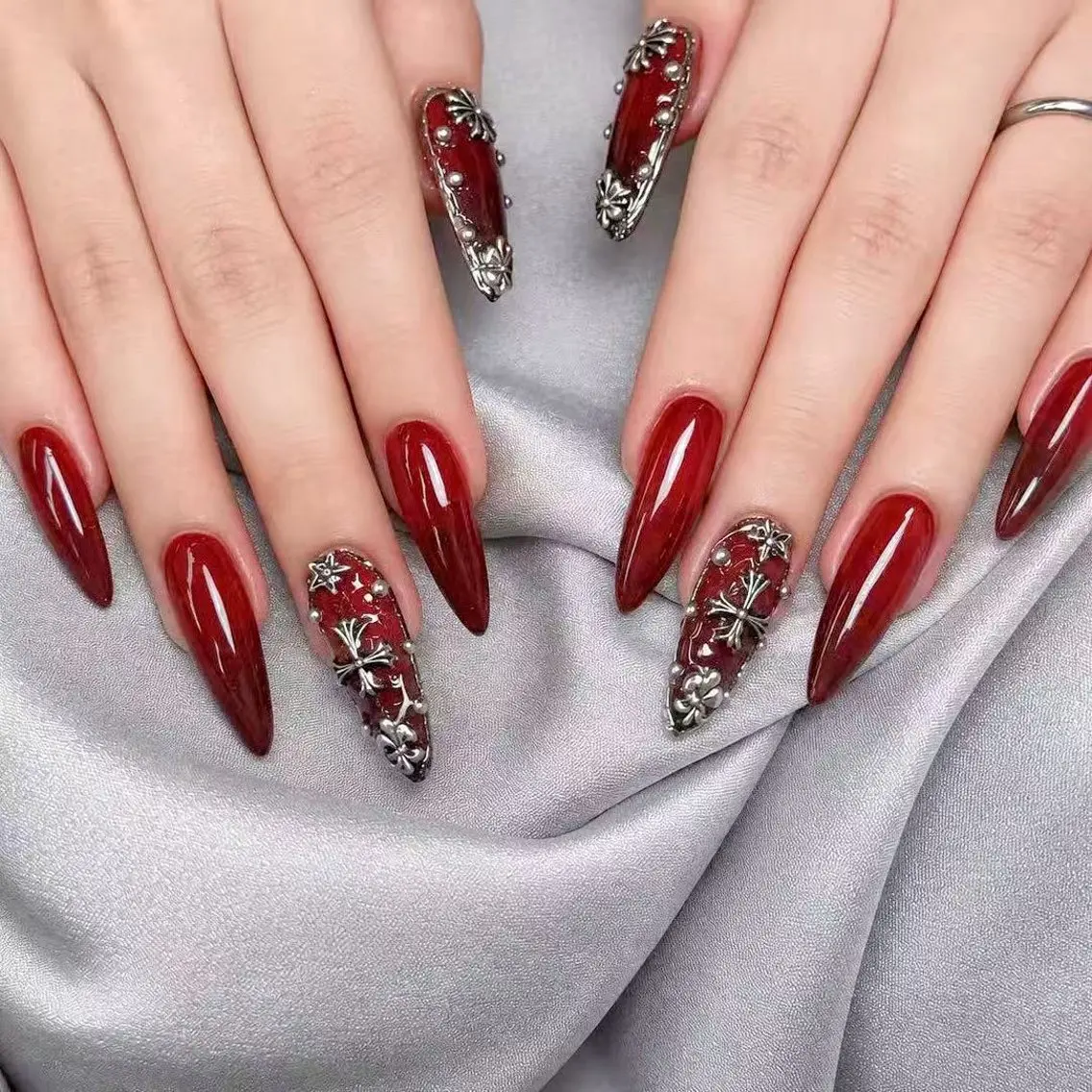 ネイル 💅🏻 ayakaのネイルデザイン