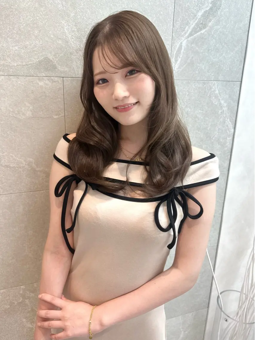 セミロング カラー ベージュカラー ブリーチ ブラウンカラー ケアブリーチ グレージュ ヘアカラー トリートメント 🦋高瀬寛菜🦋 韓国/ブリーチのヘアスタイル