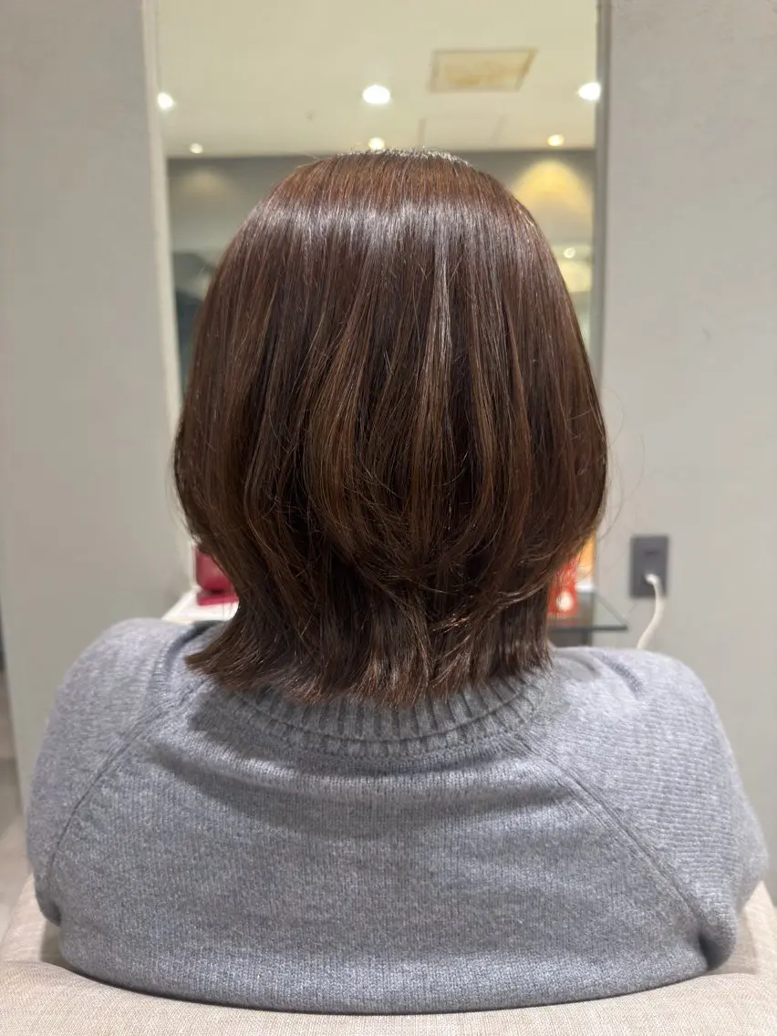 ミディアム カラー カット トリートメント 髪質改善 / 暖色カラー/井上未悠のヘアスタイル