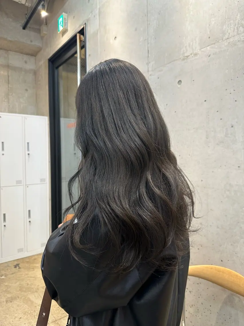 ロング カラー ヘアアレンジ ブリーチ 透明感カラー グレージュ ブリーチなしカラー 髪質改善 REONA🪽✨薬院 レイヤーカット🫧のヘアスタイル