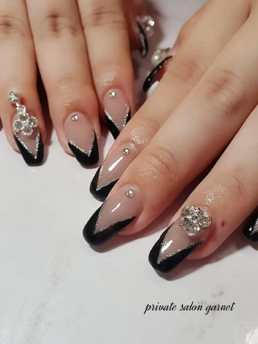 ネイル キラキラネイル Garnet nailのネイルデザイン