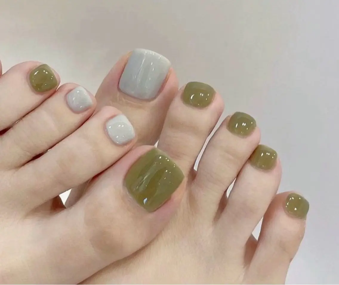 ネイル フットネイル 💫ゆか_ Nailartistのネイルデザイン