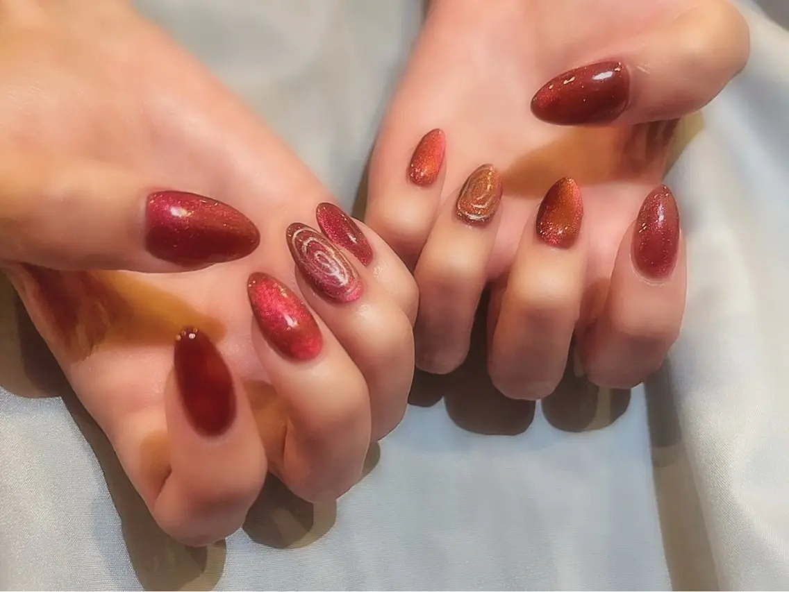 ネイル 赤色 ハンドネイル puccimaSH 🫧Miuのネイルデザイン
