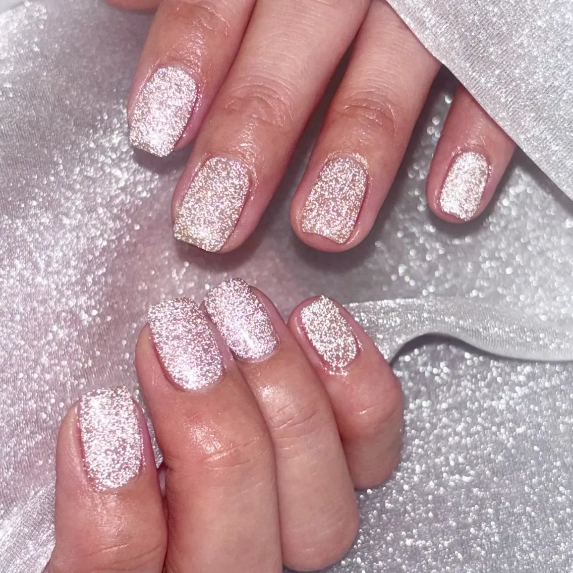 ネイル フラッシュネイル ハンドネイル nailroom DIASOMNIAのネイルデザイン
