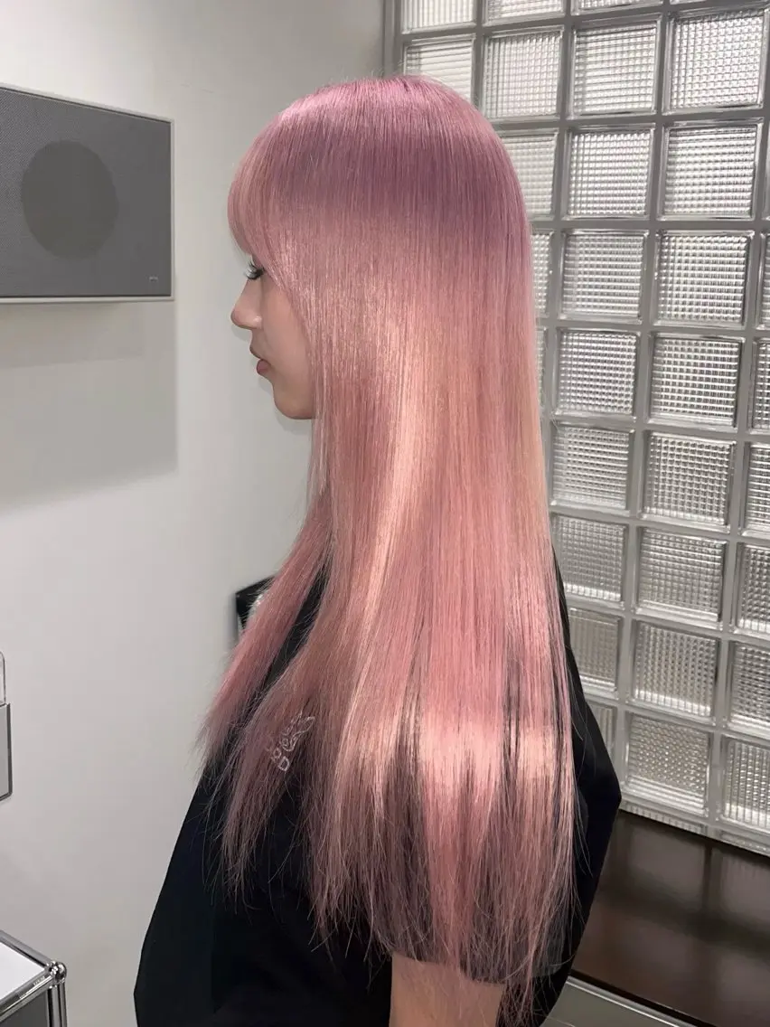 ロング カラー ブリーチ ケアブリーチ ピンクカラー ヘアカラー トリートメント kosoraレイヤー ハイトーン/デザインのヘアスタイル