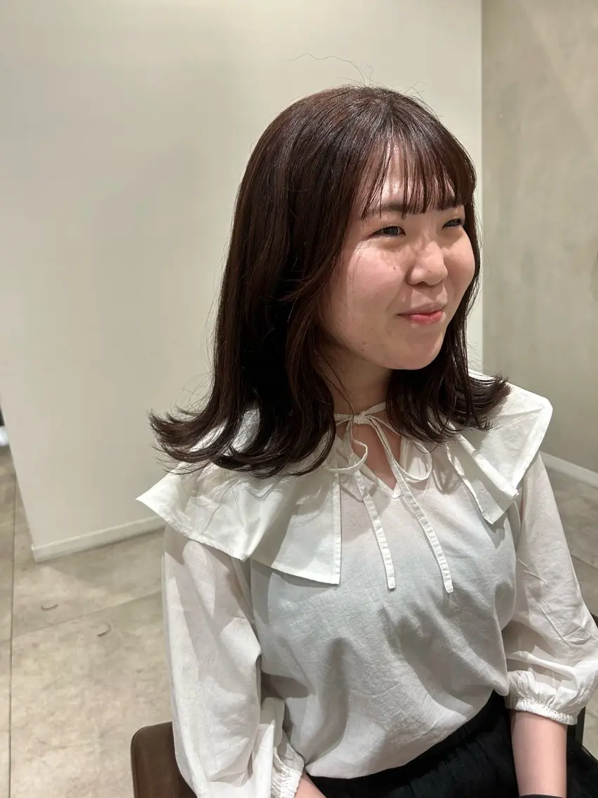 ミディアム カラー ブラウンカラー ピンクカラー ピンクブラウン カット ヘアカラー オリーブベージュ/ ブリーチなし透明感のヘアスタイル