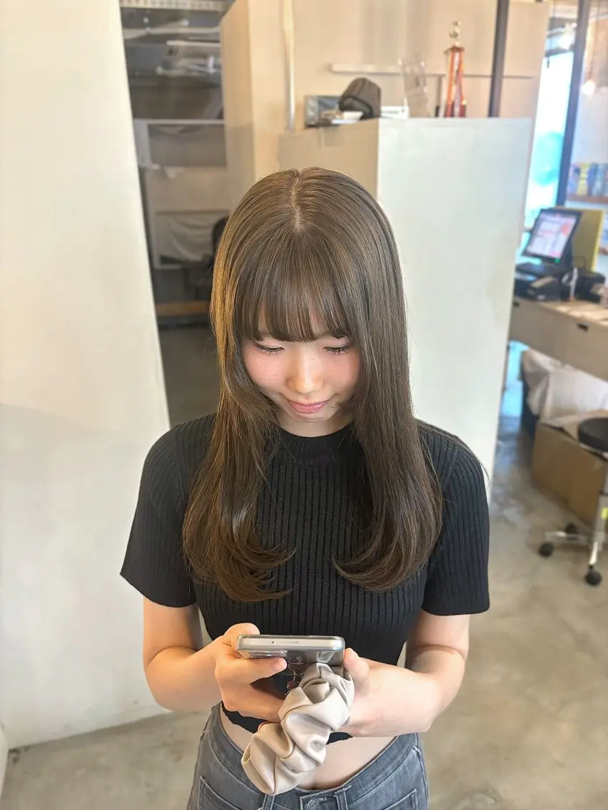 【ミニモ価格🎀】お顔周りカット＋ライトニングケアWカラー(ブリーチなし)＋内部補修Tr＋3stepTr＋リファUFBの写真