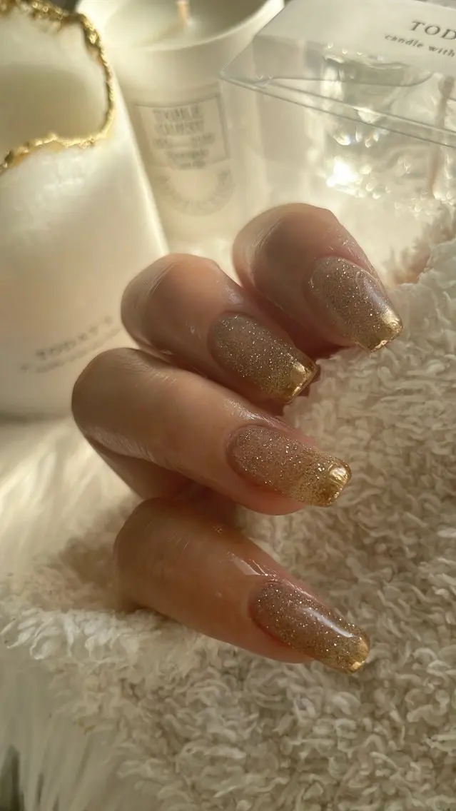 ネイル フラッシュネイル ゴールド 大理石ネイル(マーブル) ミラーネイル ニュアンスネイル Colorer'me クロレミーのネイルデザイン