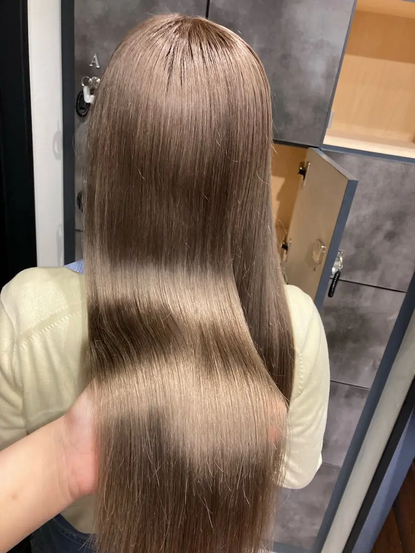 プレミアム✨【髪質改善】✨サイエンスアクアトリートメント&🎀ダメージレスケアカラー🎀高濃度保湿トリートメント✨の写真
