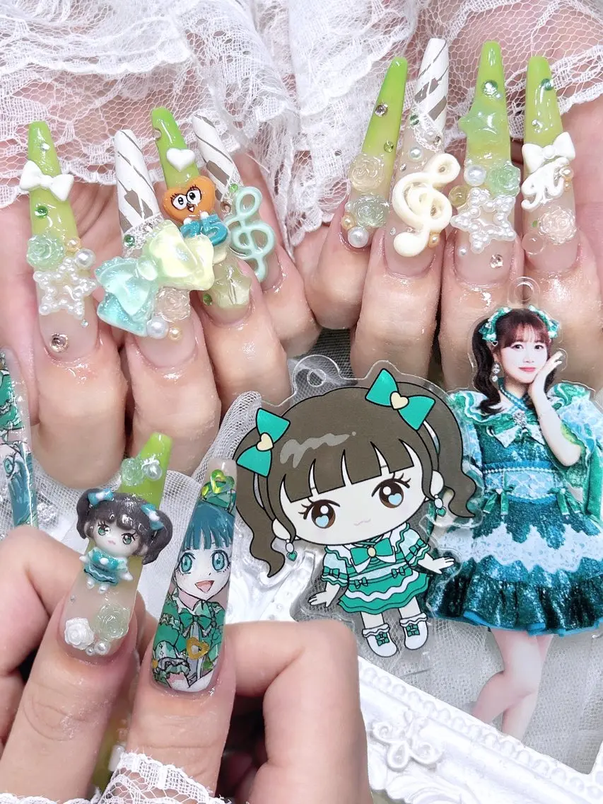 ネイル ロングネイル ハンドネイル ️🫧みつき/ 渋谷/痛ネイル️🫧のネイルデザイン