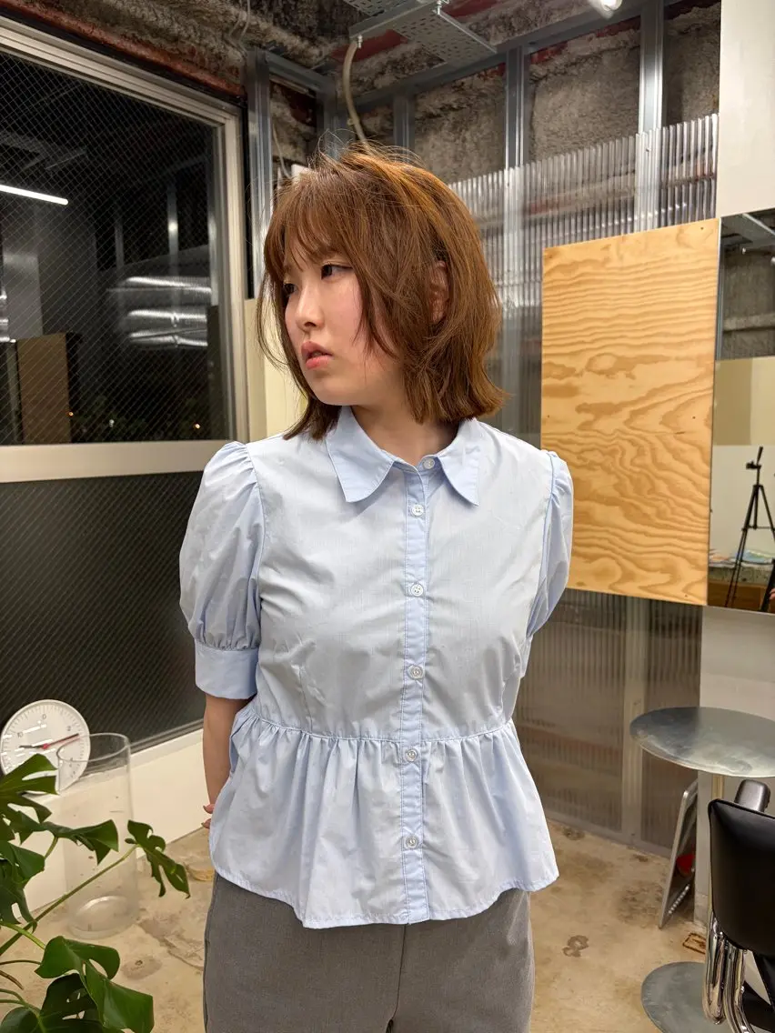 ミディアム カット 新谷 結菜のヘアスタイル