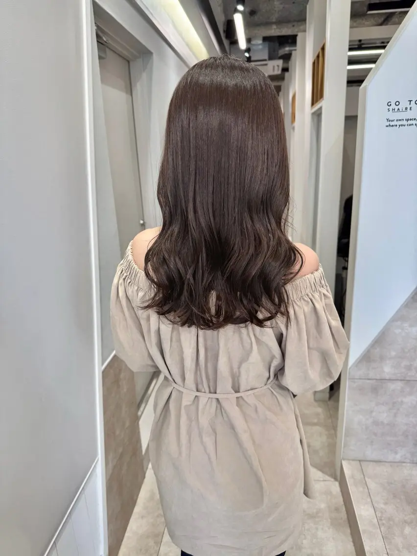 ロング ヘアカラー 三輪 恭平のヘアスタイル