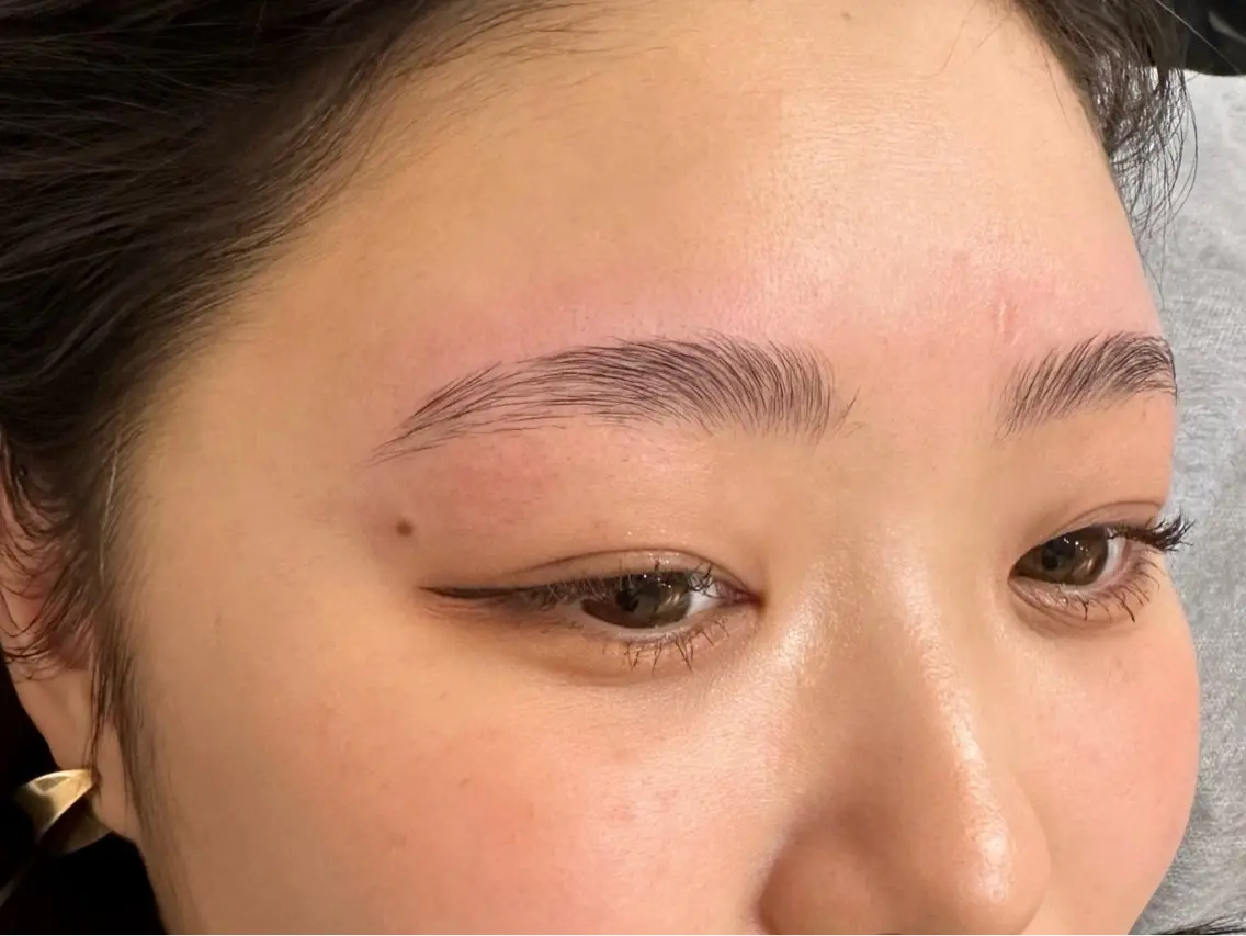 アイブロウ Gigi eye rashの眉毛・アイブロウイメージ