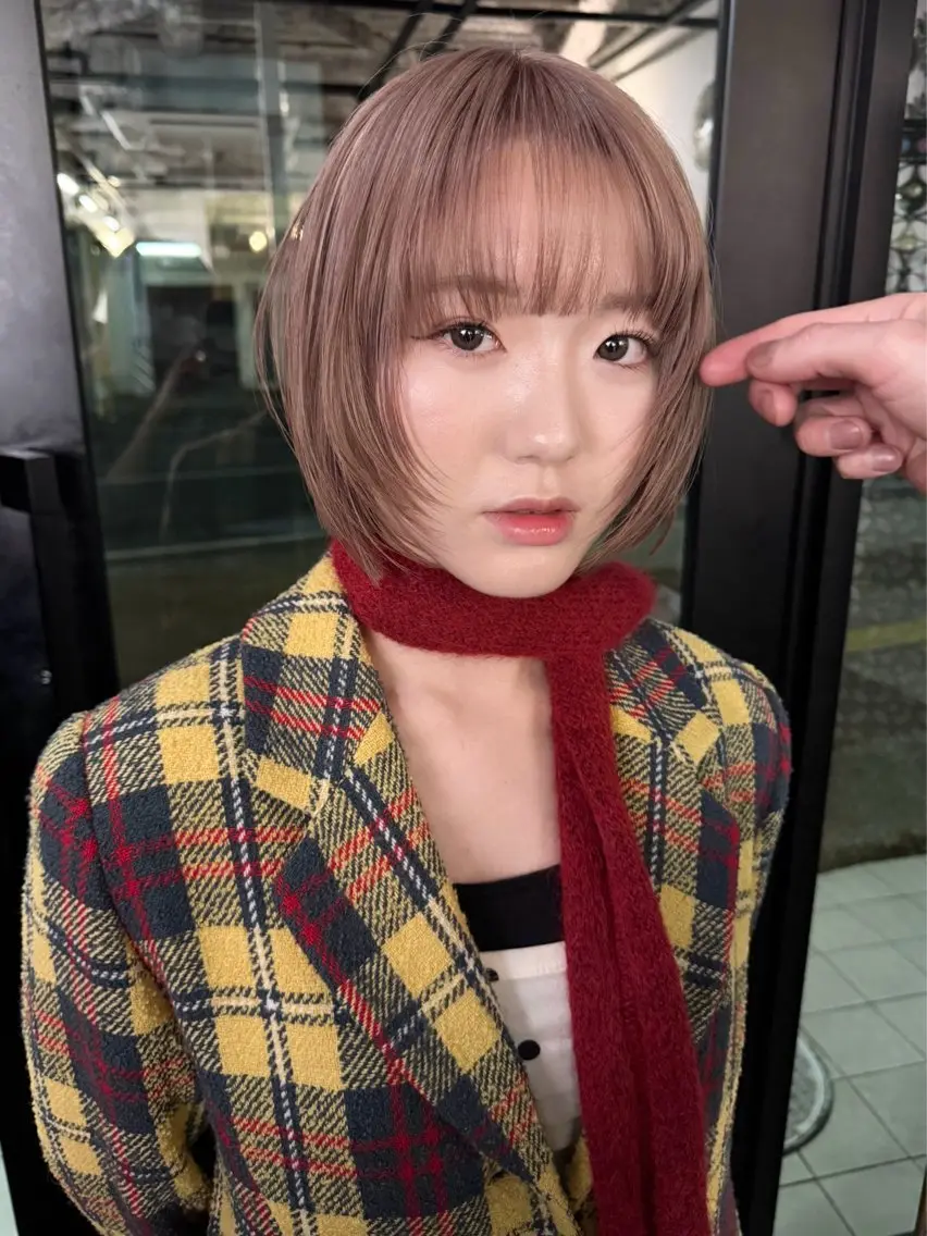 ショート カラー 大塚 愛実のヘアスタイル