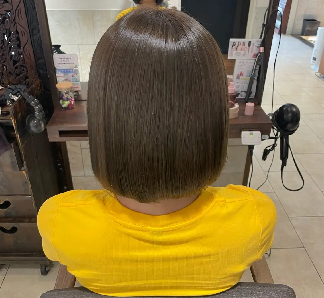 ミディアム カラー ベージュカラー オリーブベージュ 🦋透明感カラー 🦋🫧愛加のヘアスタイル