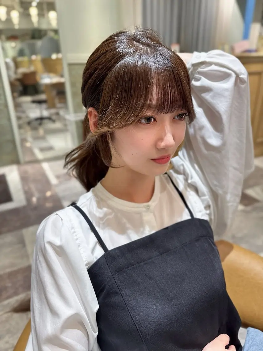 ミディアム カラー ベージュカラー 黒髪 ブリーチ ブルーカラー ブルーブラック カット ヘアカラー トリートメント 木屋元一/透明感 /前髪/レイヤーのヘアスタイル