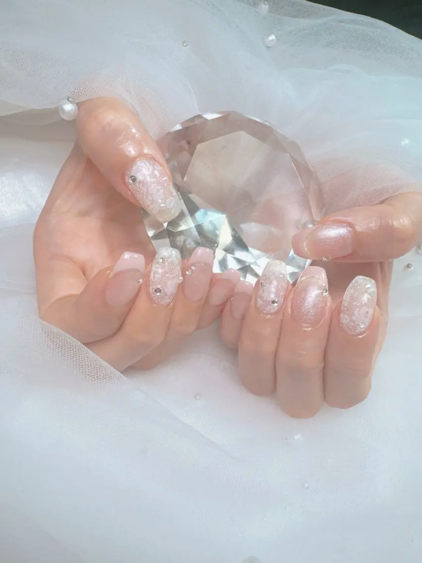 ネイル アートネイル フレンチネイル ジェルネイル ガラスフレンチ マグネットネイル ハンドネイル Queeens nailのネイルデザイン