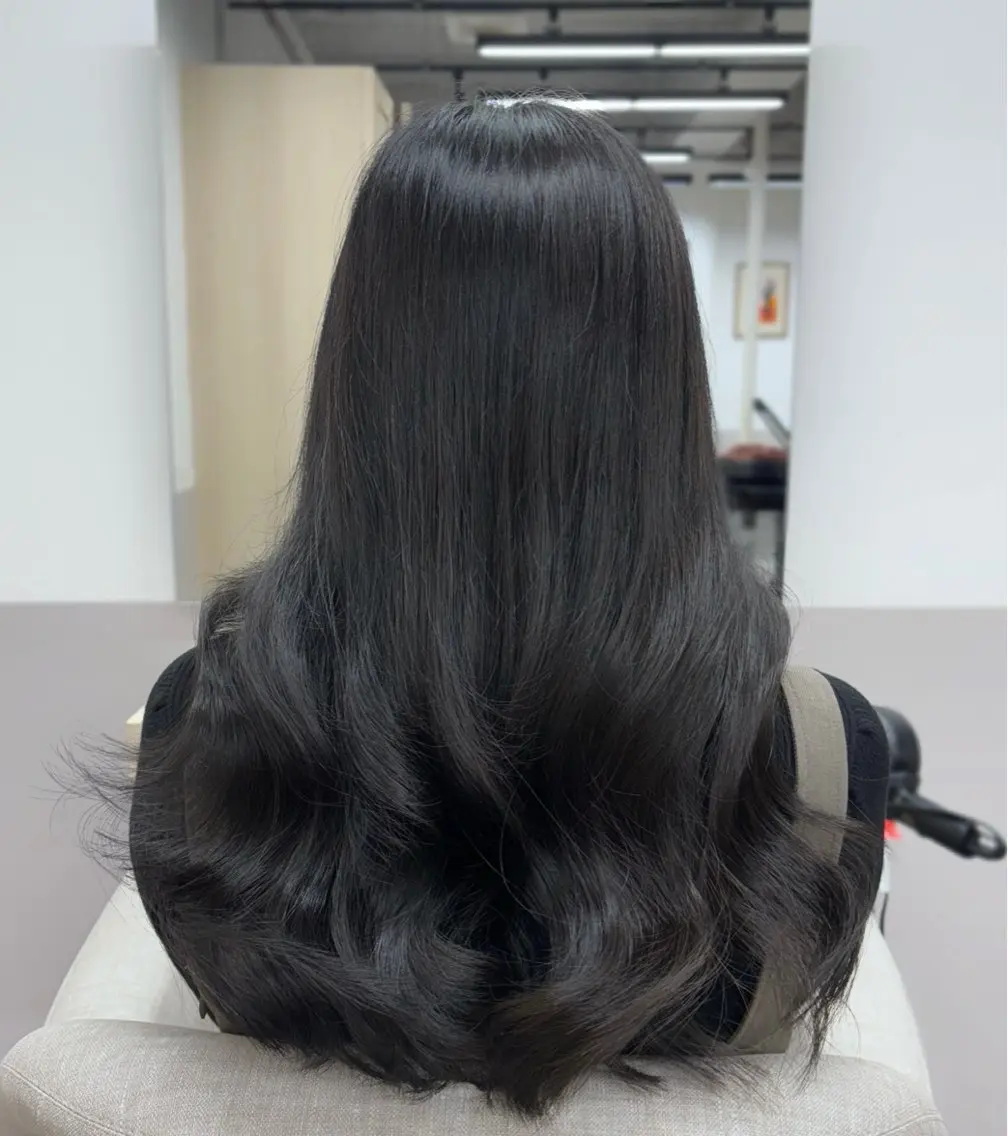 セミロング レイヤーカット 復帰しました🎀 しょうこLuanaのヘアスタイル