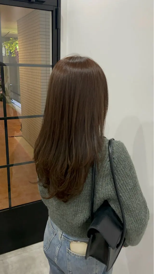 ロング カット ヘアカラー トリートメント ニシザカ マナのヘアスタイル