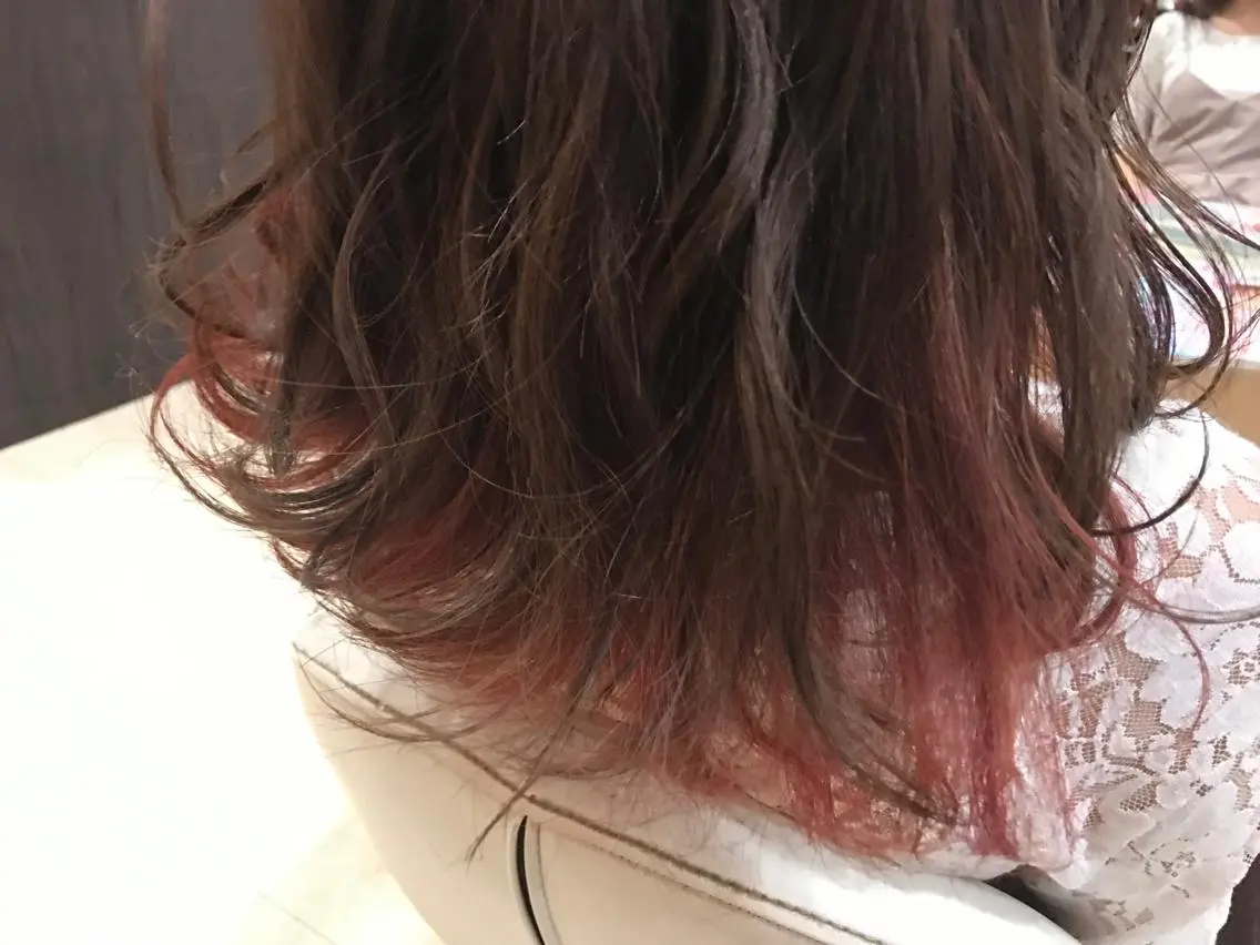 セミロング カラー Oopsレイヤー 加藤澄都のヘアスタイル