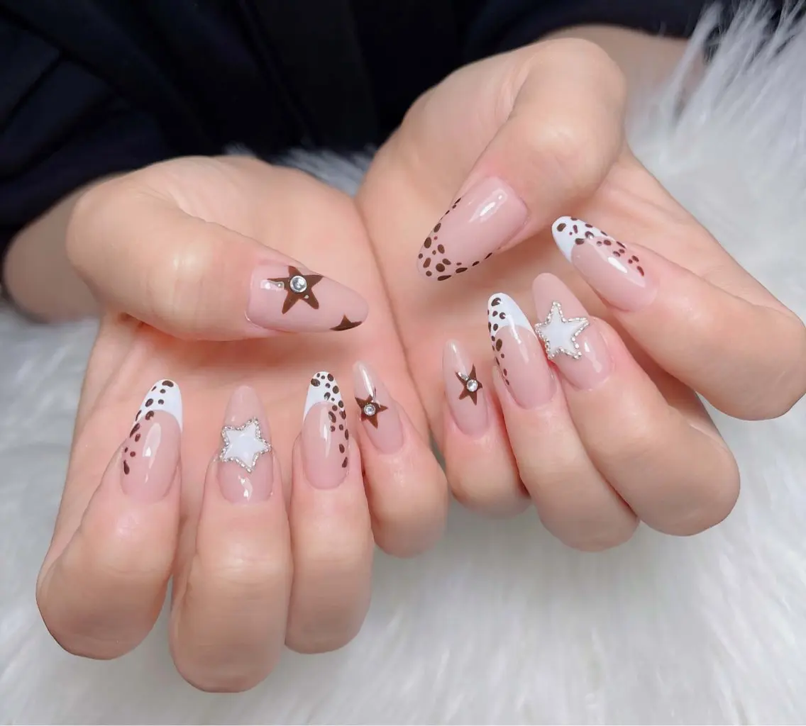 ネイル チークネイル 長さ出し フラッシュネイル フレンチネイル グラデーション ハンドネイル Lenie Nail Salonのネイルデザイン