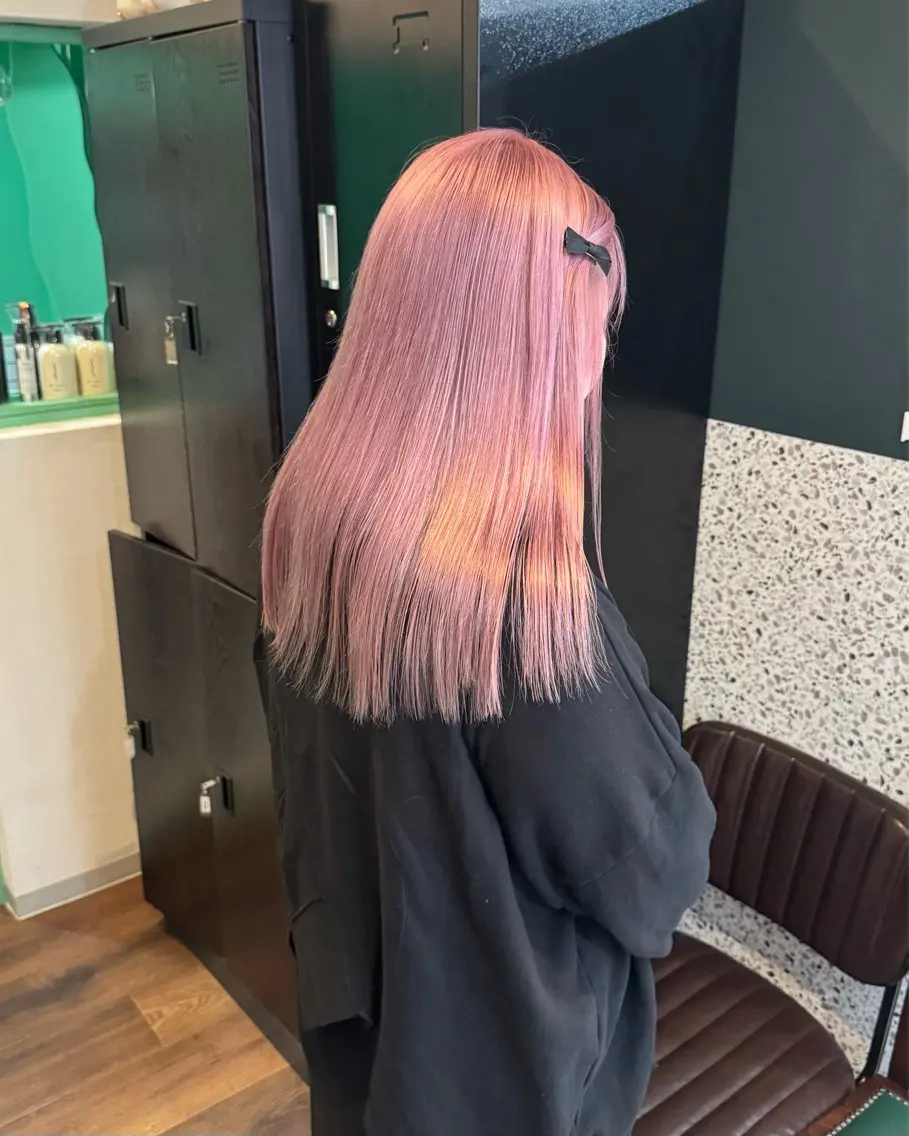 セミロング ハイトーン🎀 MIYU💖のヘアスタイル