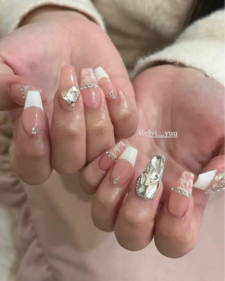 ネイル SALON ELVI.のネイルデザイン
