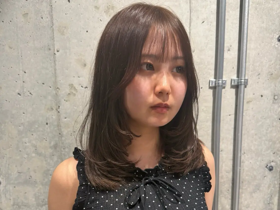ミディアム カラー ブラウンカラー レイヤーカット カット ヘアカラー トリートメント 柔め透明感血色カラー 暖色/レイヤー/ゆいのヘアスタイル