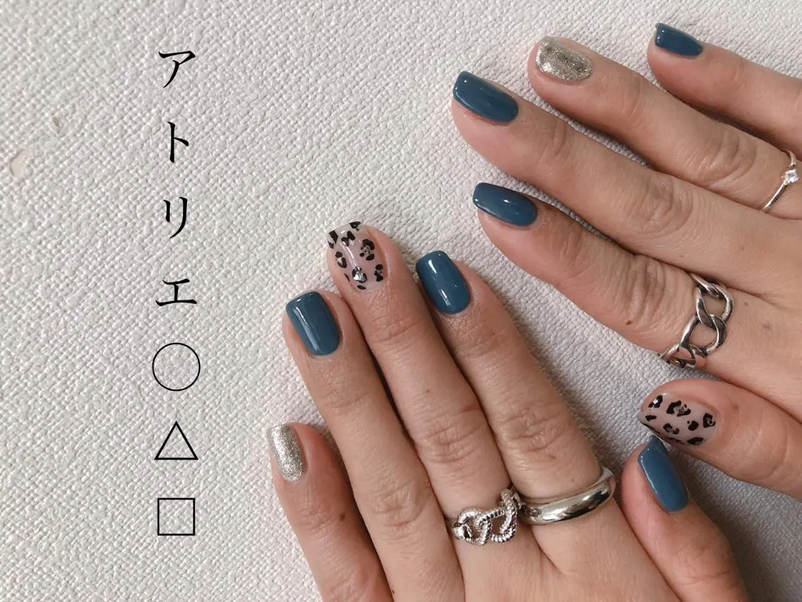 ネイル ニュアンスネイル シルバー ハンドネイル アトリエ ○△□のネイルデザイン
