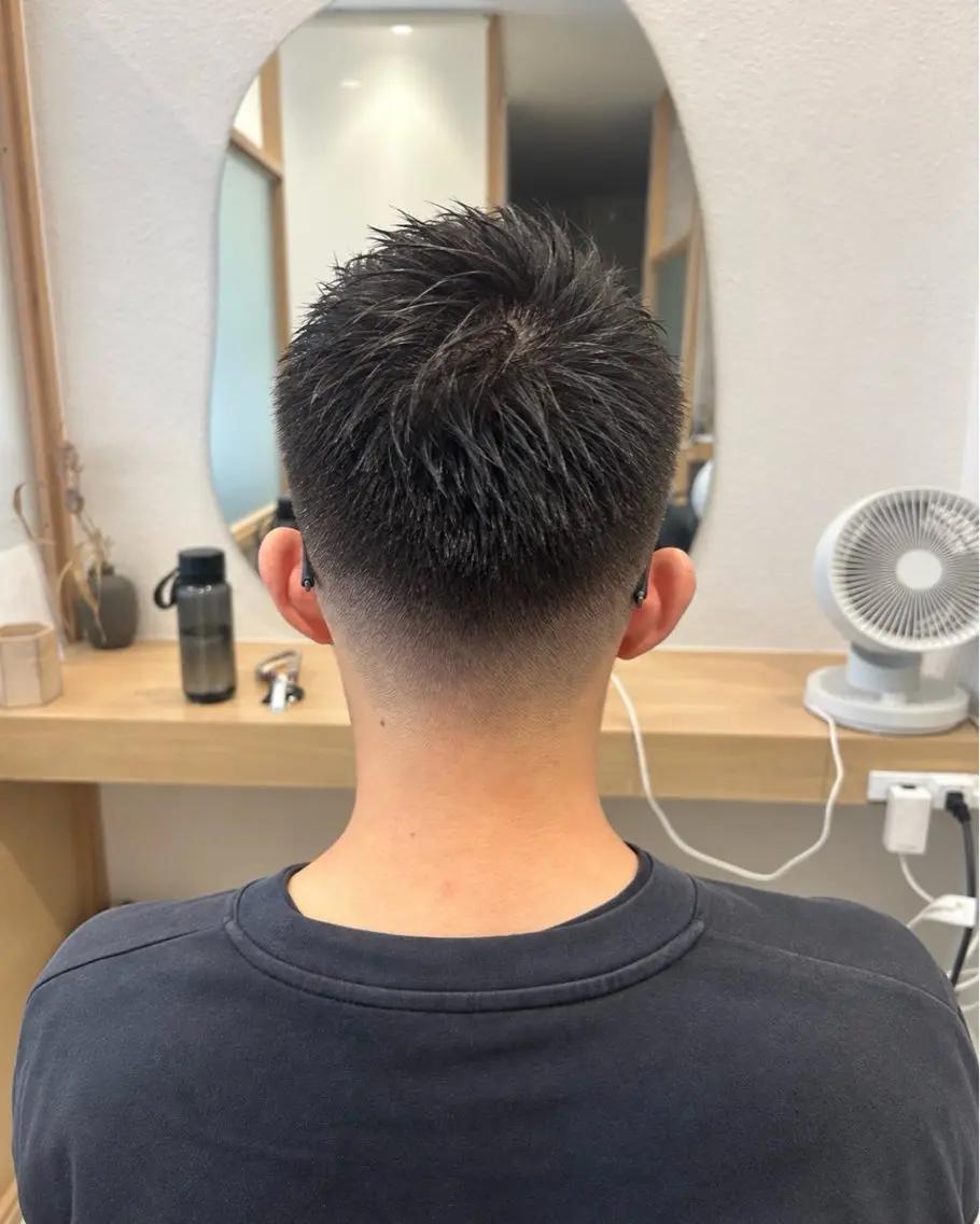 ショート メンズ メンズブリーチ ケアカラー くびれヘア カット トリートメント ヘッドスパ 久木原 ゆりのヘアスタイル