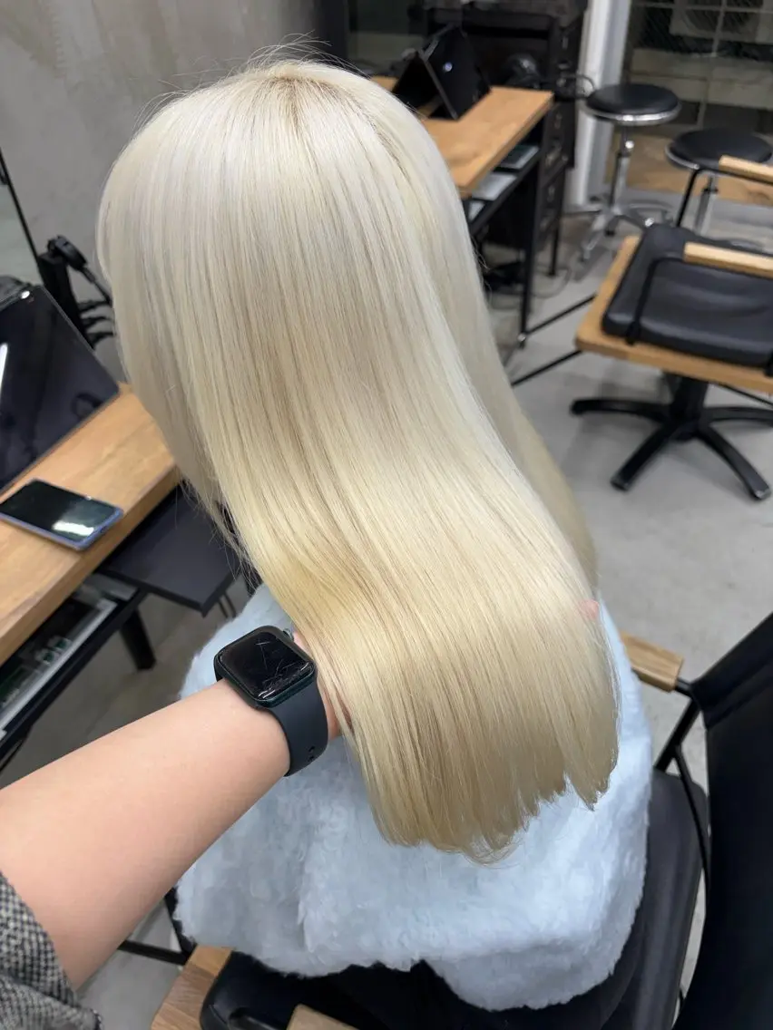 セミロング カラー ヘアカラー ダブルカラー/寒色 カラー/リリカ🦕のヘアスタイル