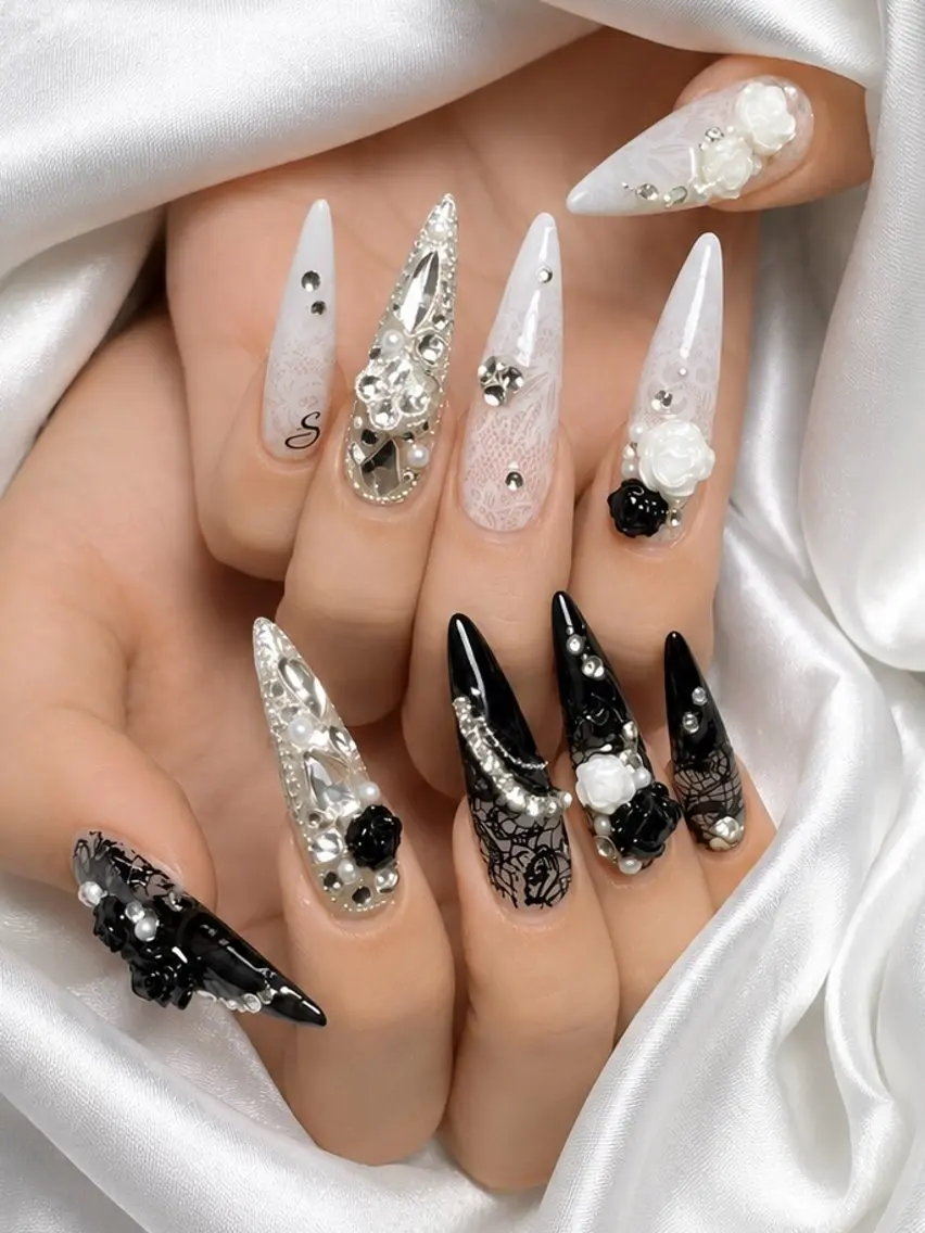 ネイル ハンドネイル LEELA NAIL STUDIOのネイルデザイン