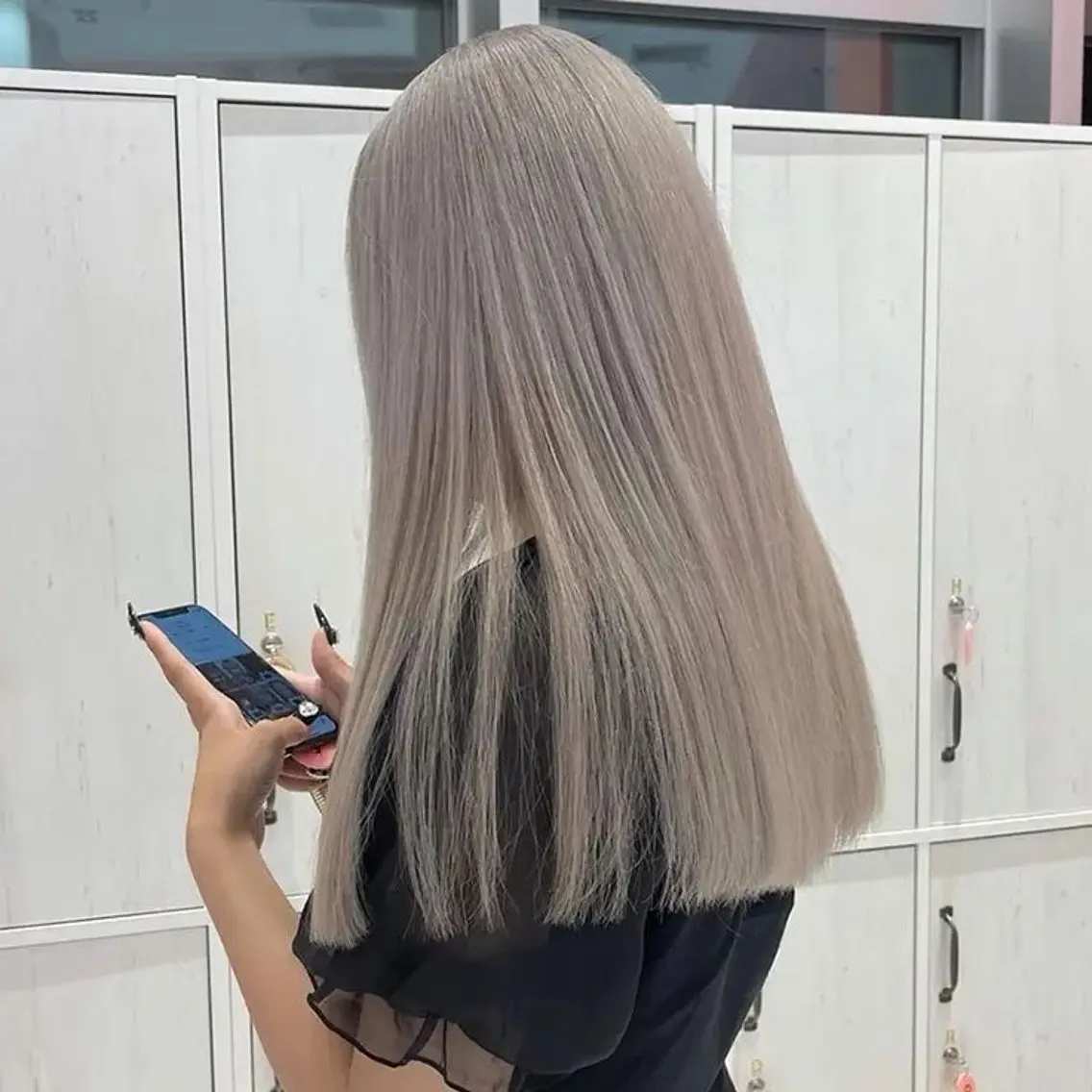 ロング カット ヘアカラー トリートメント 🦋高屋敷陸🦋 レイヤー/ハイトーンのヘアスタイル