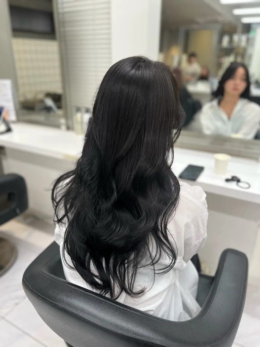 ロング カラー ヘアアレンジ カット ヘアカラー トリートメント ヘッドスパ ヘアセット 💍透明感×韓流ハイ トーン💍RYUTAのヘアスタイル