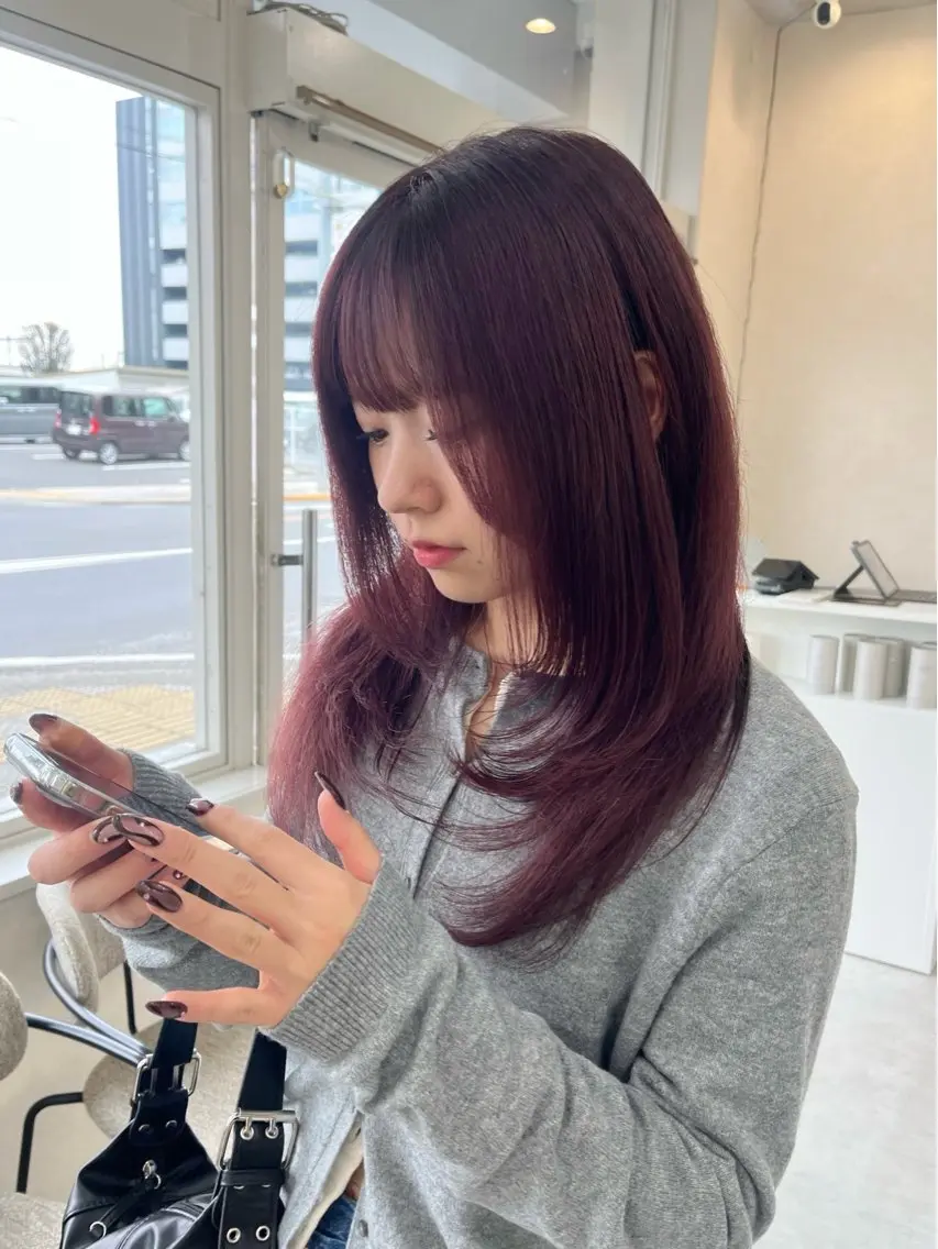 ロング カラー カット ヘアカラー トリートメント 長山 茉白のヘアスタイル