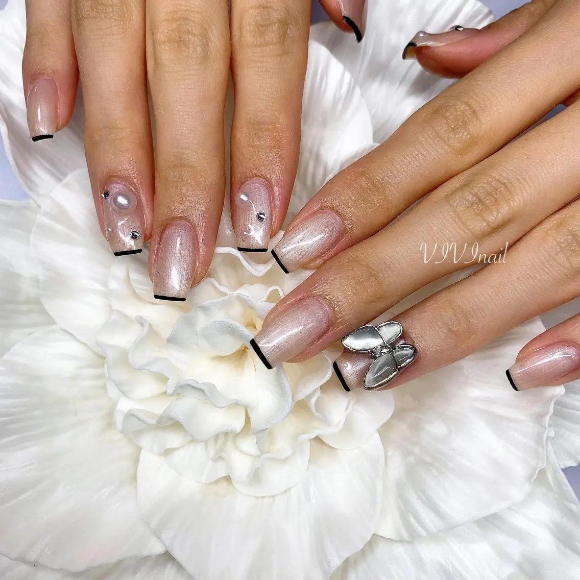 ネイル フレンチネイル ハンドネイル vivi nailのネイルデザイン