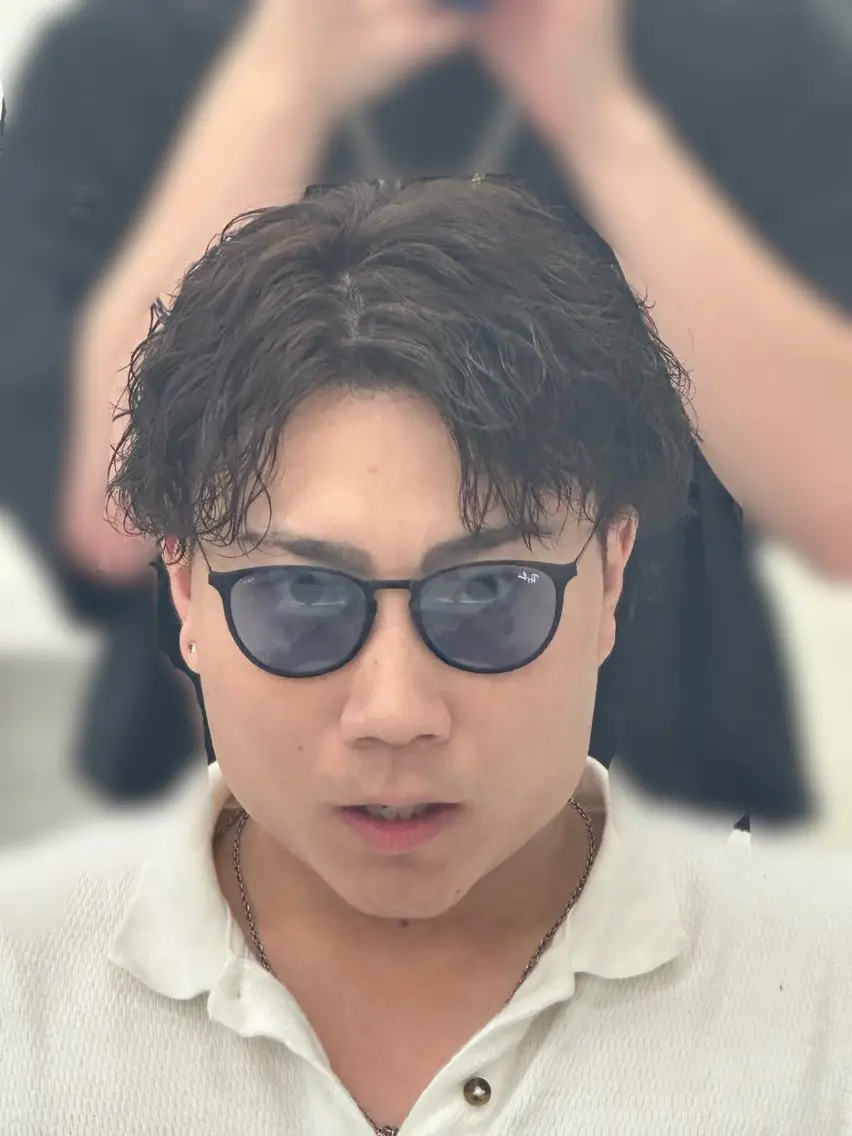 ショート パーマ メンズ メンズパーマ 波巻きパーマ 岡部 琉斗のヘアスタイル