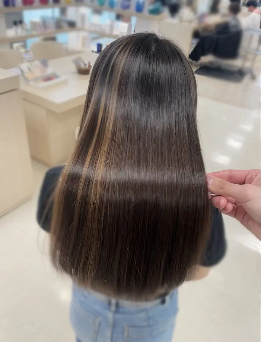 ロング シャドウパーマ／骨格 矯正カット　トモキのヘアスタイル