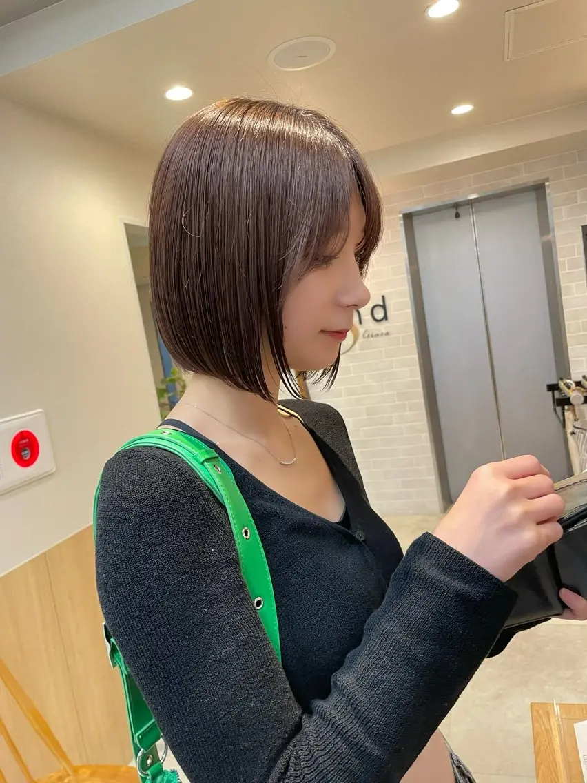 ミディアム ボブ特化美容師 🌈うめつたいがのヘアスタイル