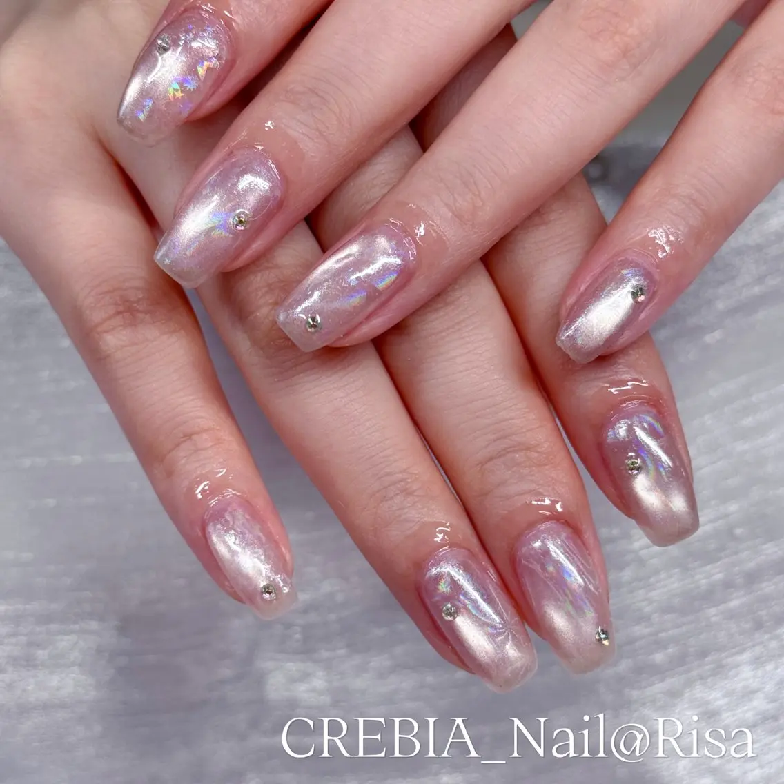 ネイル オーロラネイル 氷ネイル・うるうるネイル マグネットネイル ハンドネイル CREBIA Nailのネイルデザイン
