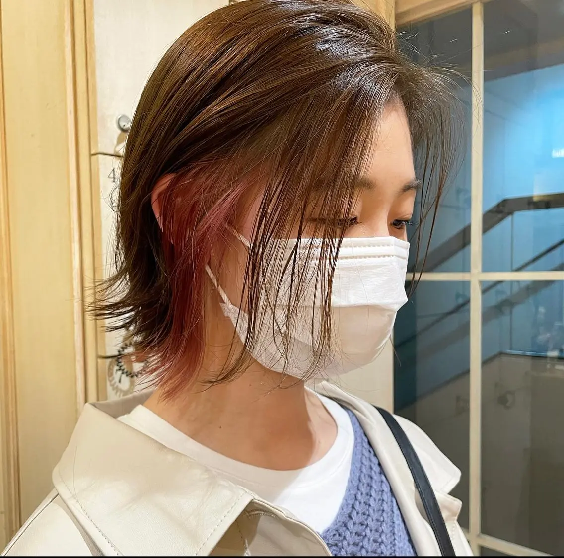 ショート カラー ブリーチ イヤリングカラー 渋谷 留菜のヘアスタイル