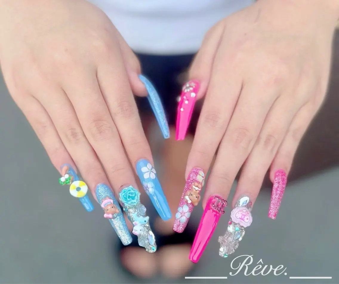 ネイル Reve. 黒澤のネイルデザイン
